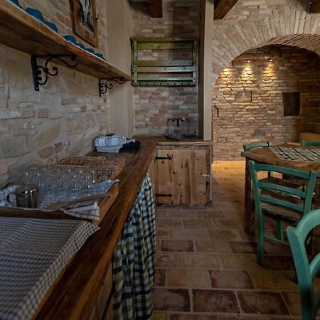 Il Castello Affittacamere Montecosaro  エクステリア 写真