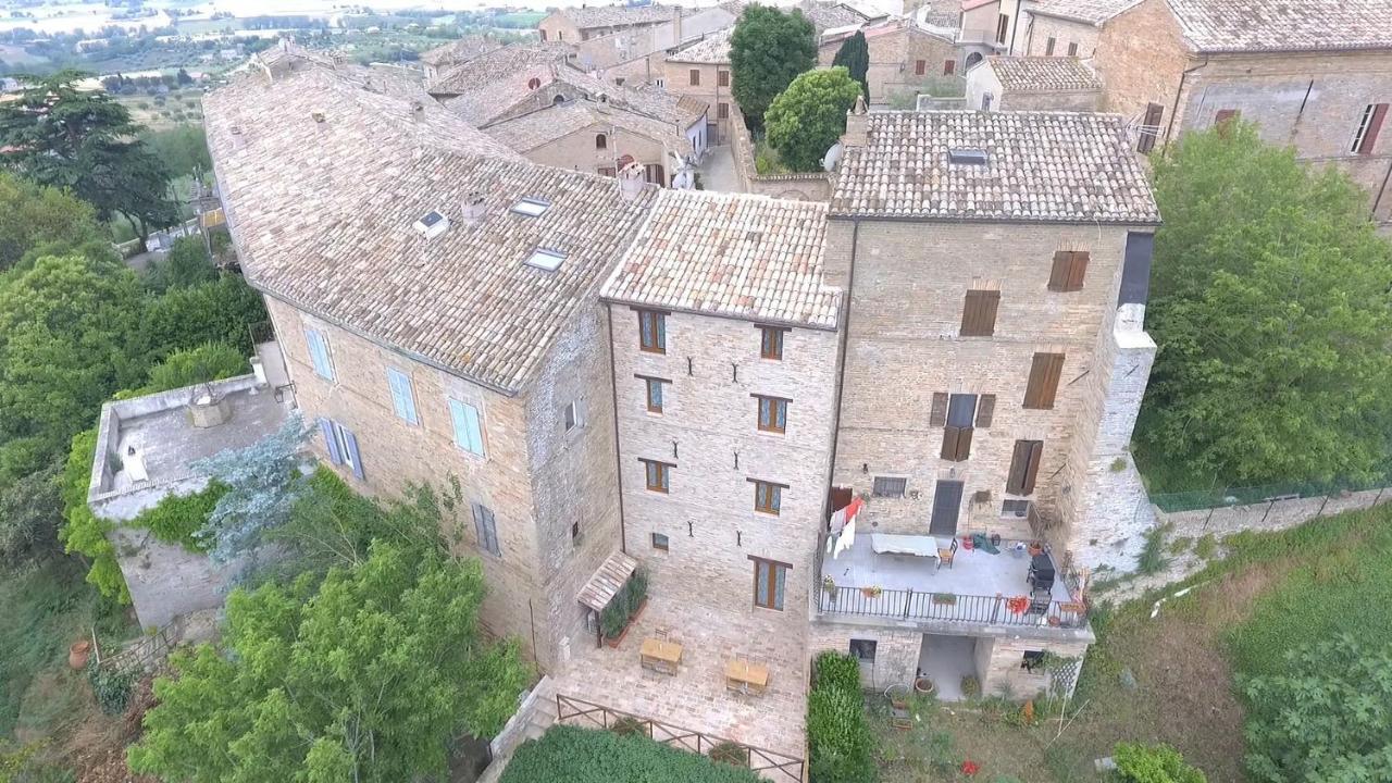 Il Castello Affittacamere Montecosaro  エクステリア 写真